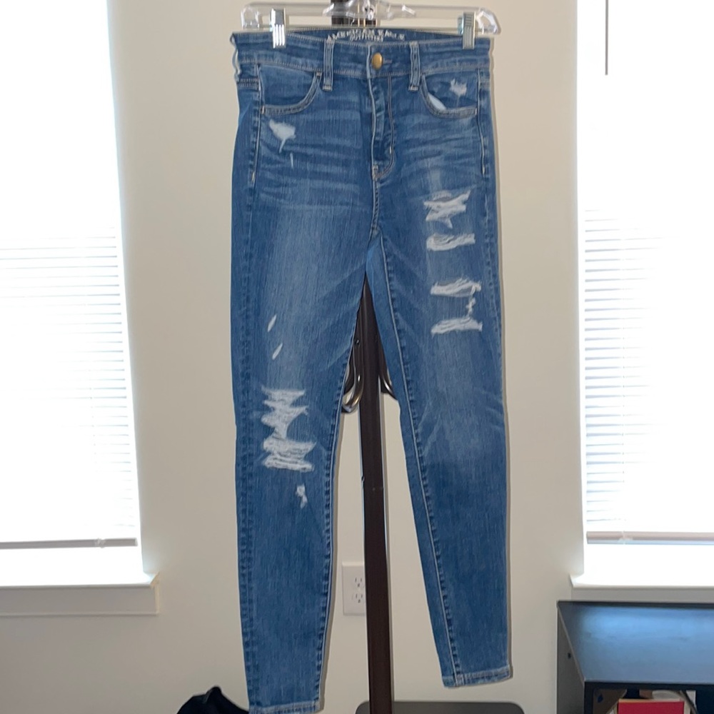 American Eagle Distressed Jeans